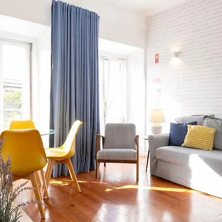 Great 1 Bdr Flat With Air Condicioner! * リスボン