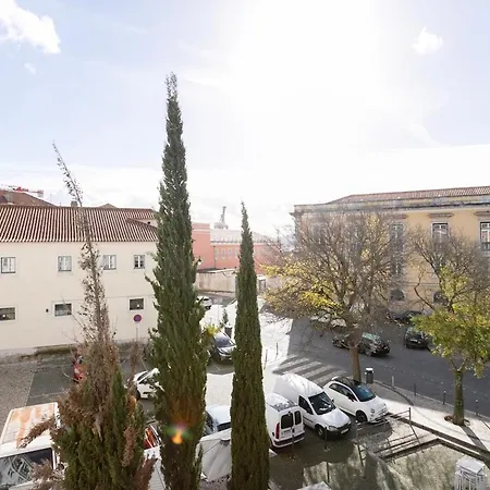Great 1 Bdr Flat With Air Condicioner! ליסבון